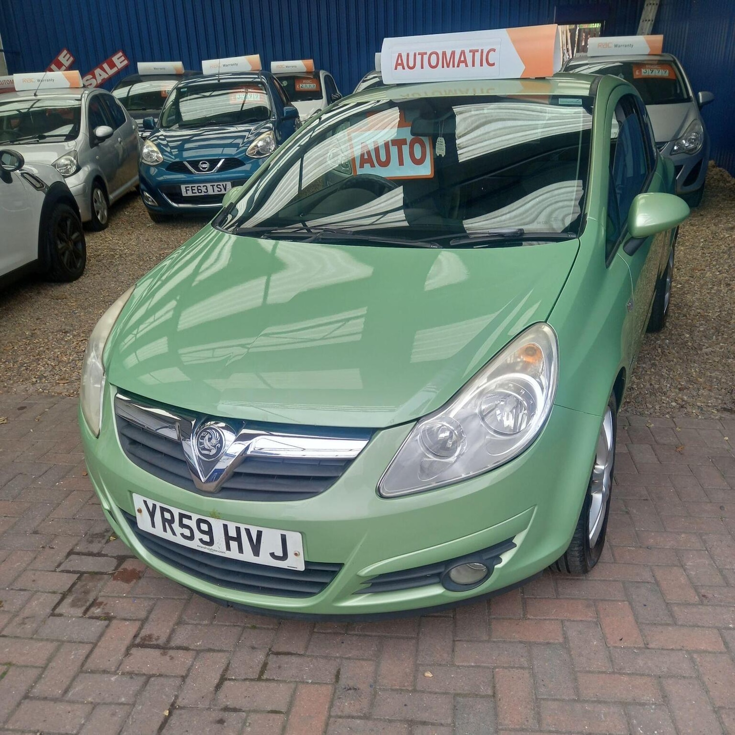 Used Vauxhall Corsa 2009 for sale - 77289052: Photo 2