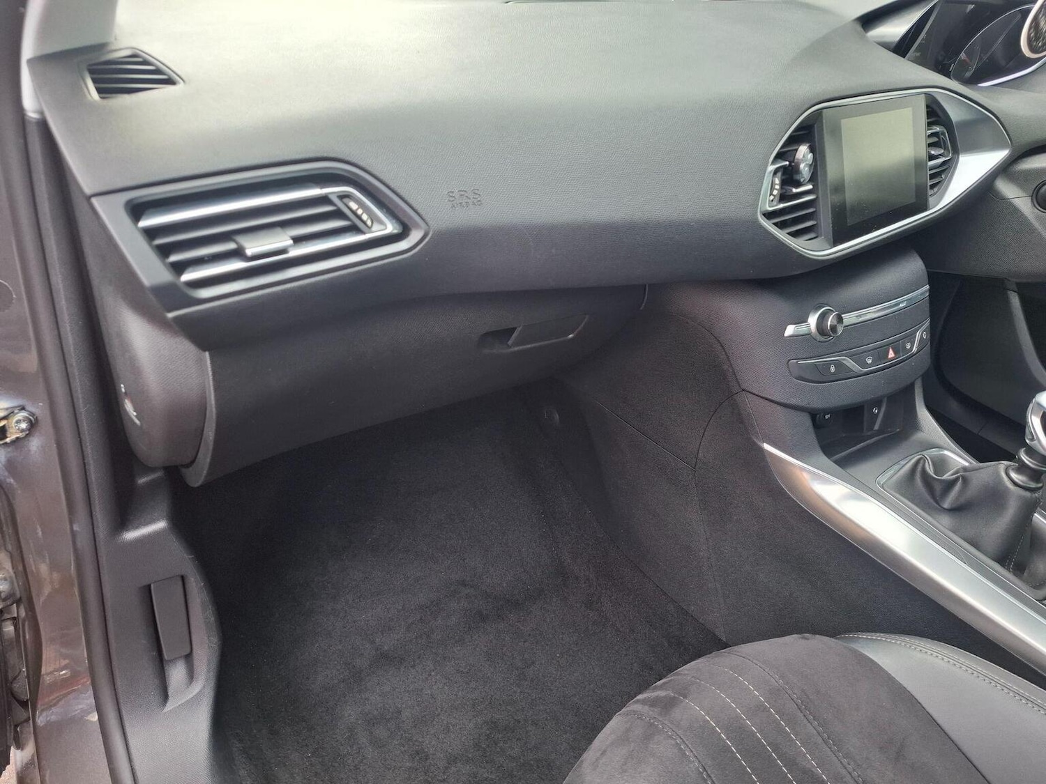 Used Peugeot 308 2014 for sale - 77289056: Photo 12