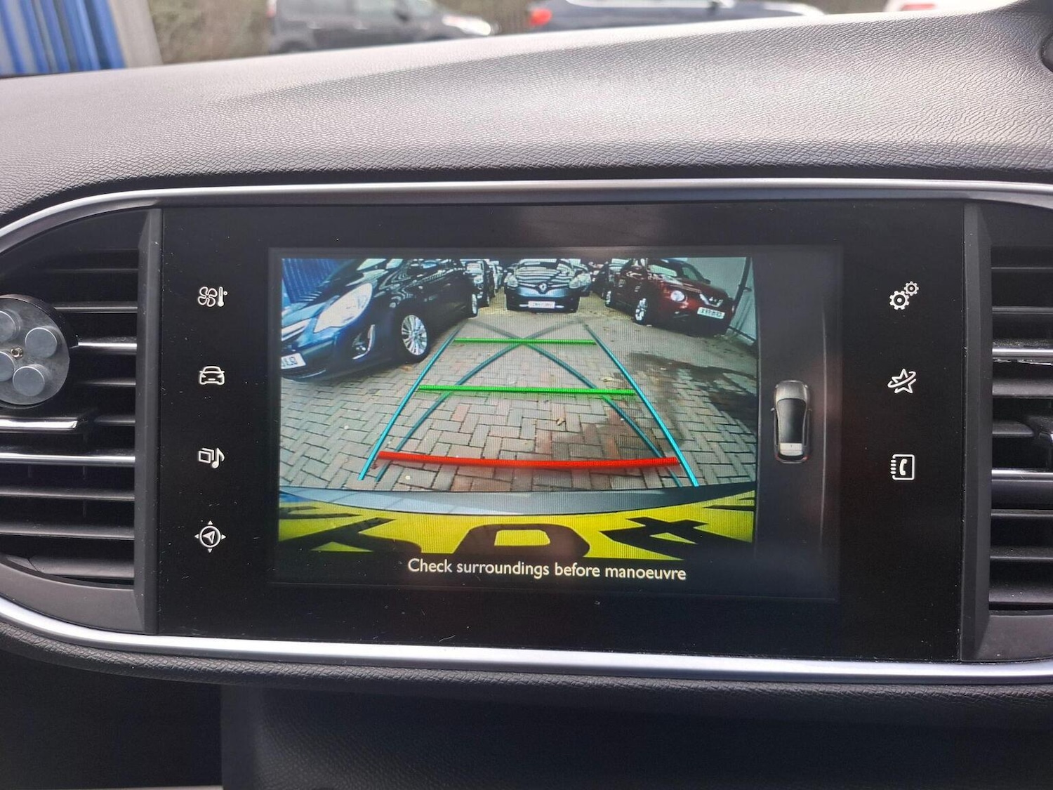 Used Peugeot 308 2014 for sale - 77289056: Photo 18