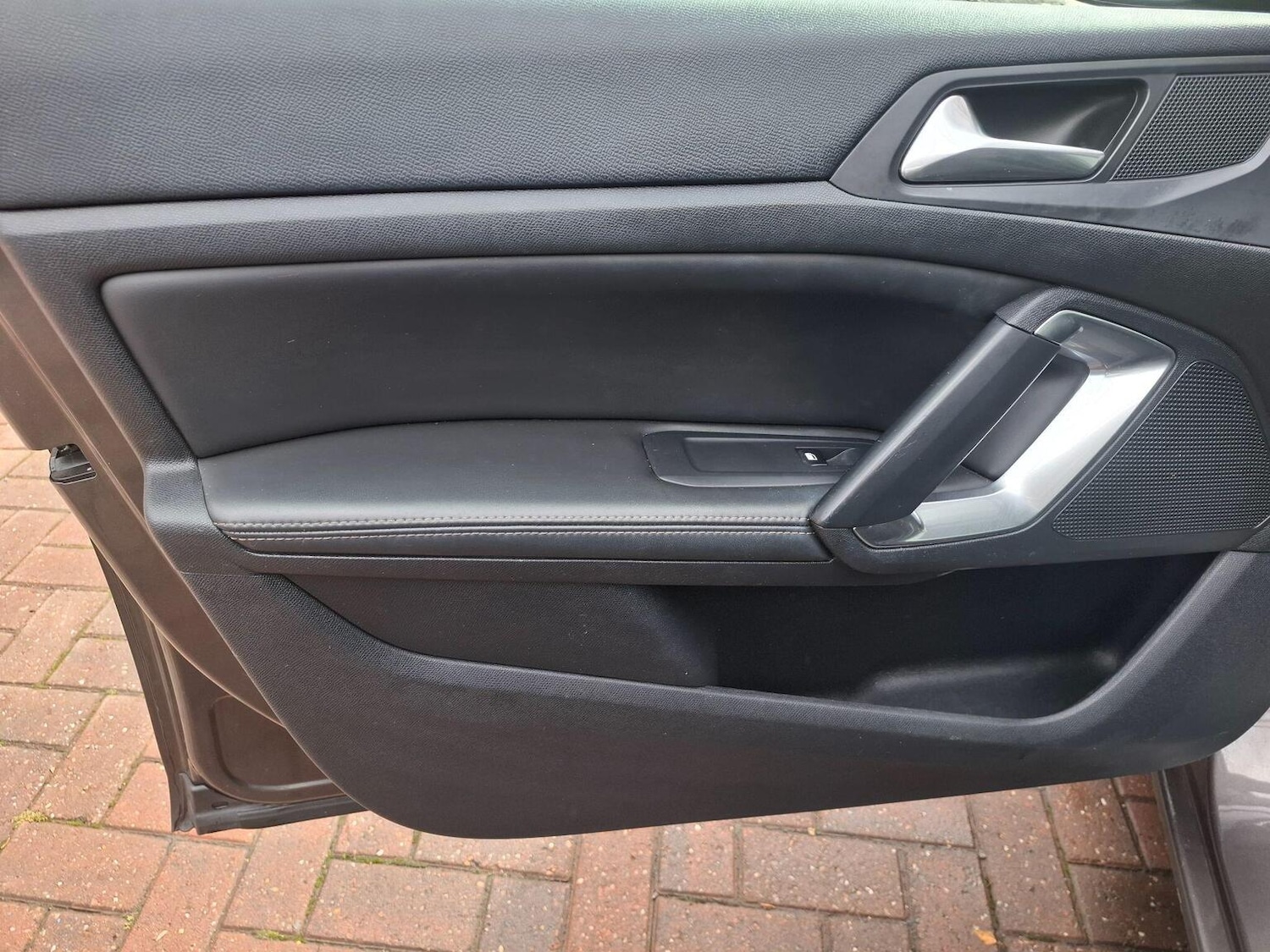 Used Peugeot 308 2014 for sale - 77289056: Photo 24