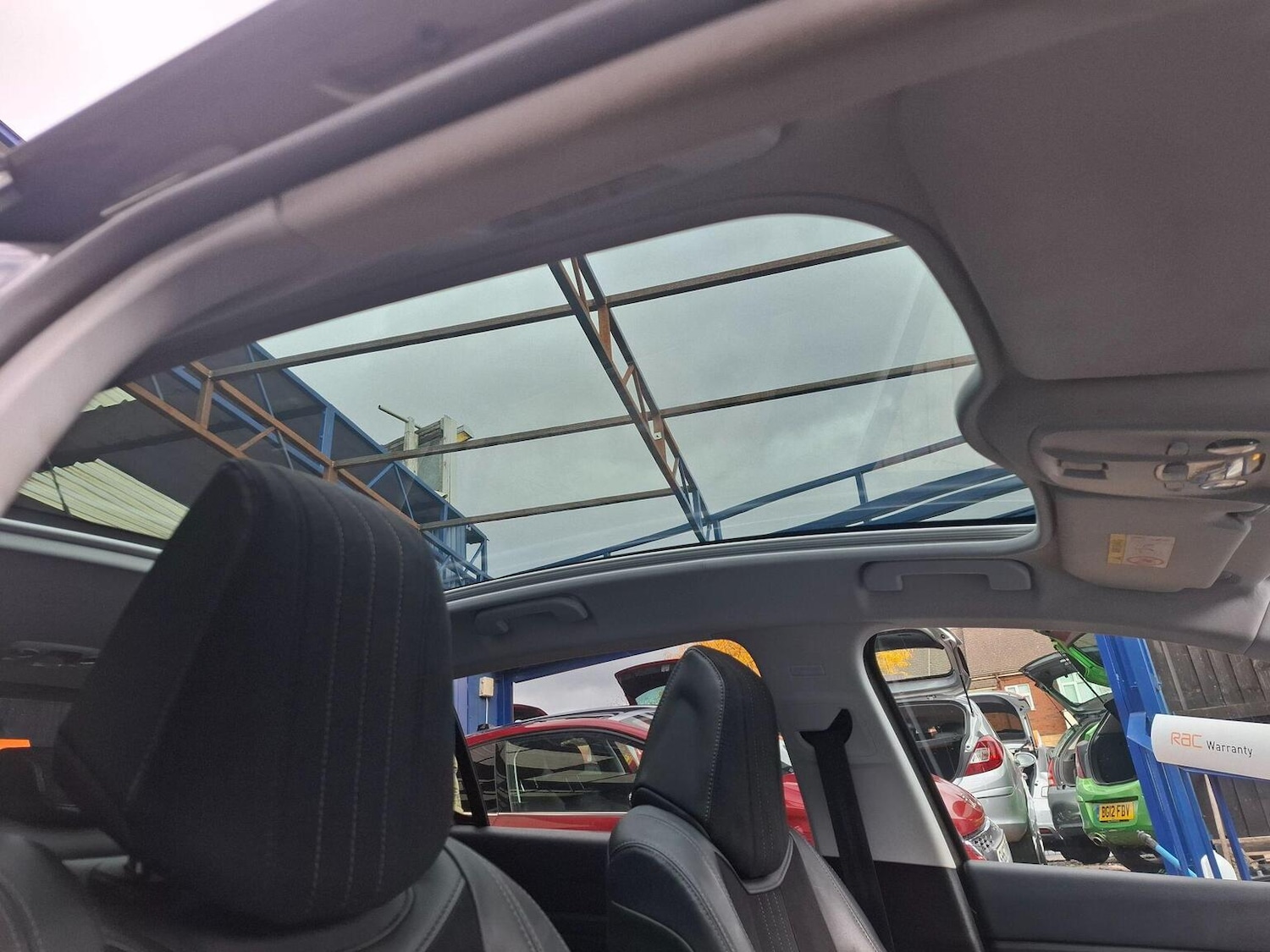 Used Peugeot 308 2014 for sale - 77289056: Photo 25