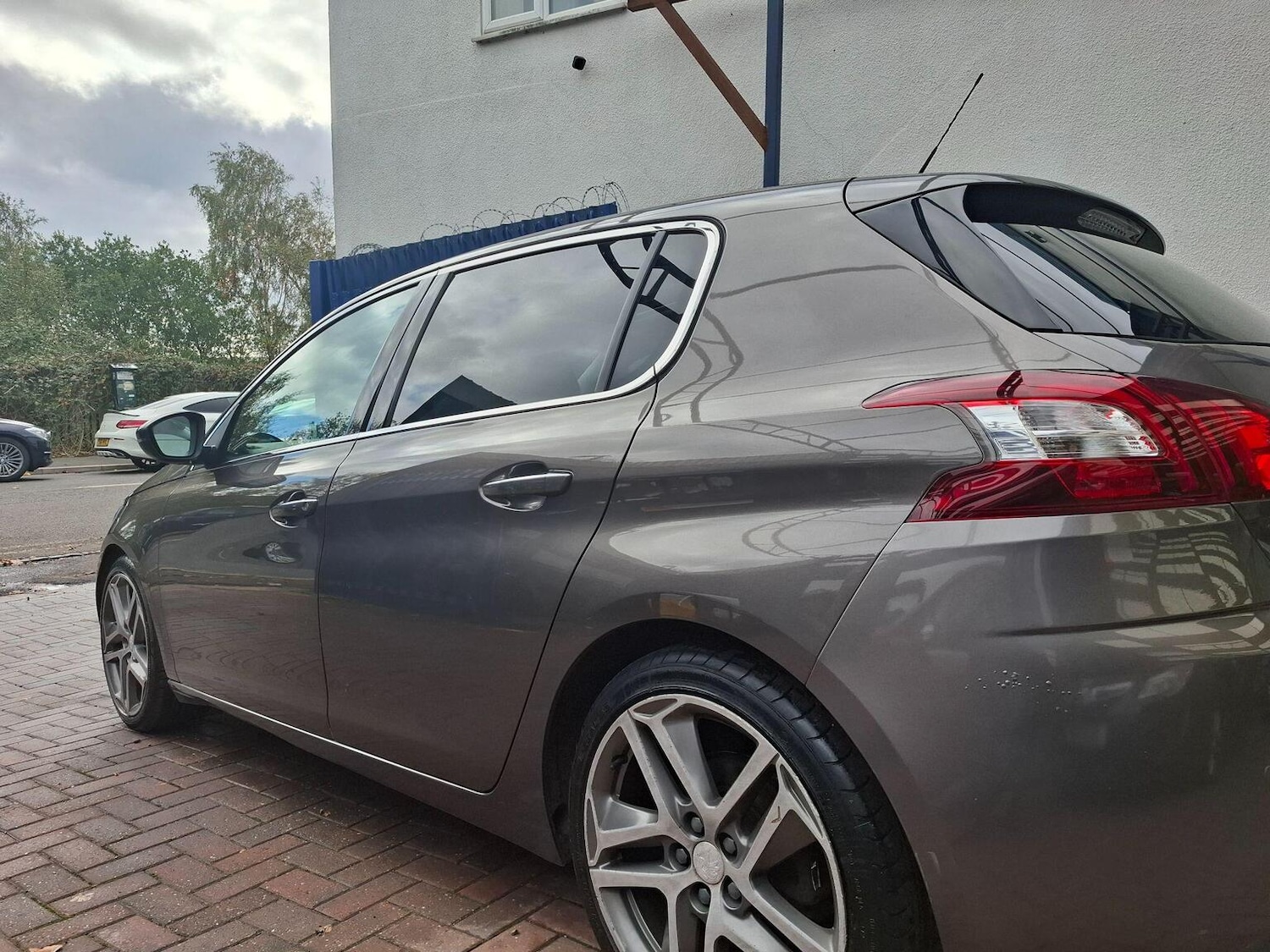 Used Peugeot 308 2014 for sale - 77289056: Photo 6