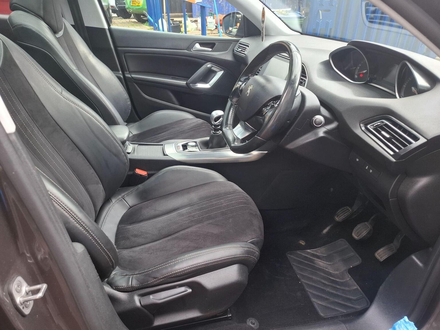 Used Peugeot 308 2014 for sale - 77289056: Photo 9