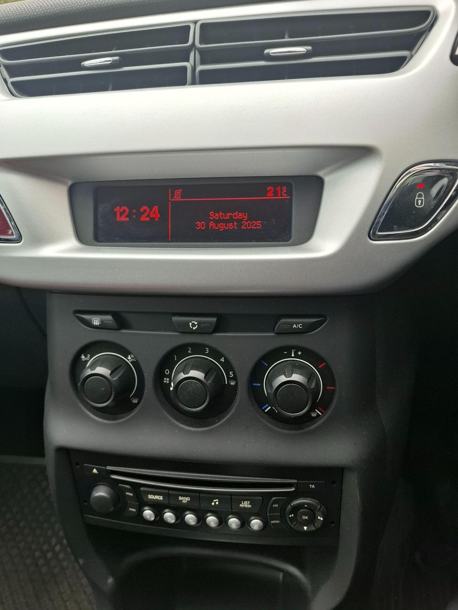 Used Citroen C3 2012 for sale - 77289044: Photo 19