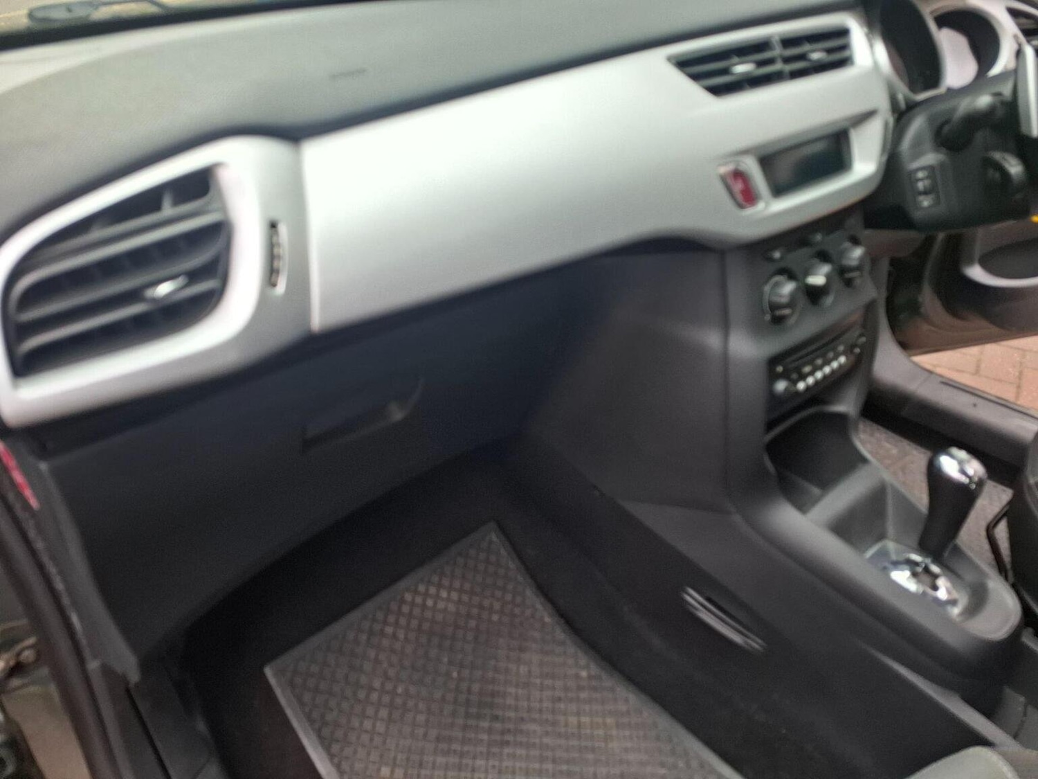 Used Citroen C3 2012 for sale - 77289044: Photo 7