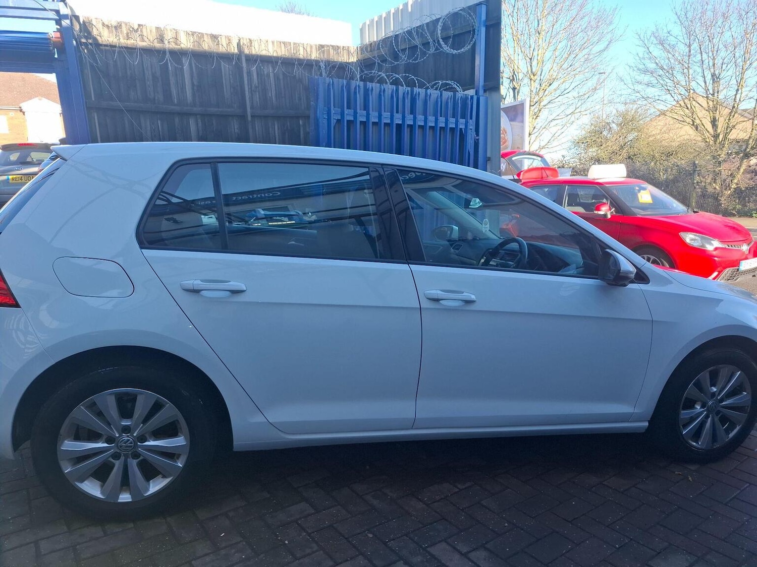 Used Volkswagen Golf 2013 for sale - 77938225: Photo 3