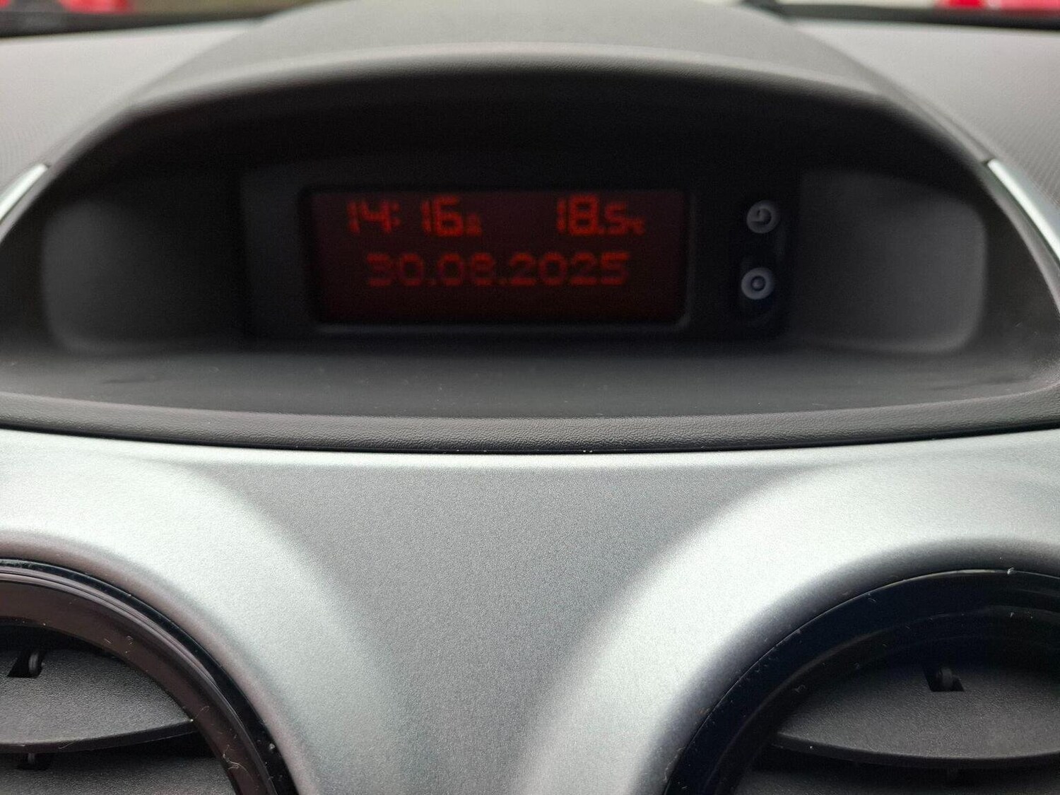 Used Vauxhall Corsa 2013 for sale - 77289032: Photo 17