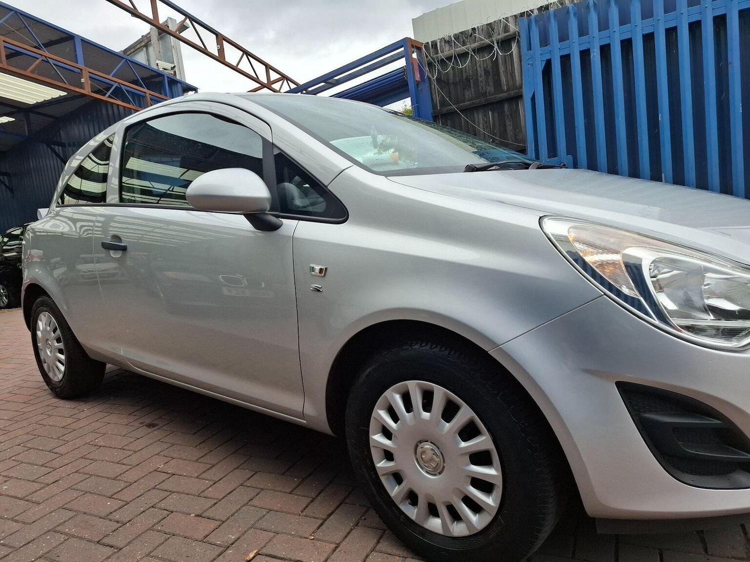 Used Vauxhall Corsa 2013 for sale - 77289032: Photo 5