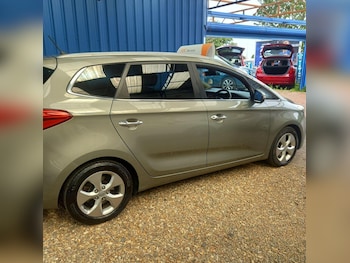 Used Kia Carens 2014 for sale - 77453404: Photo