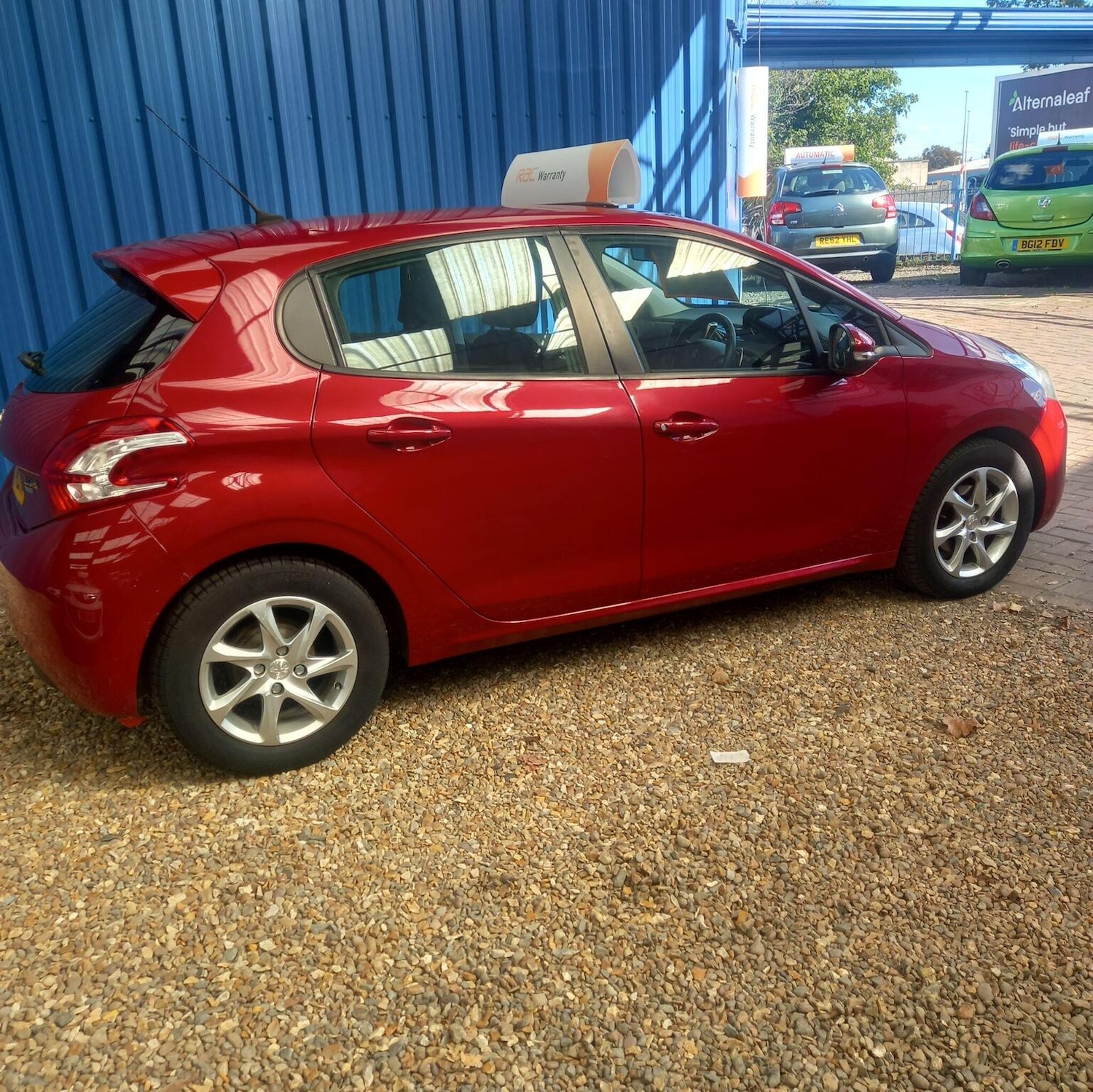Used Peugeot 208 2013 for sale - 78155443: Photo 4