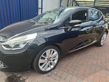 Used Renault Clio 2015 for sale - 79531600: Photo