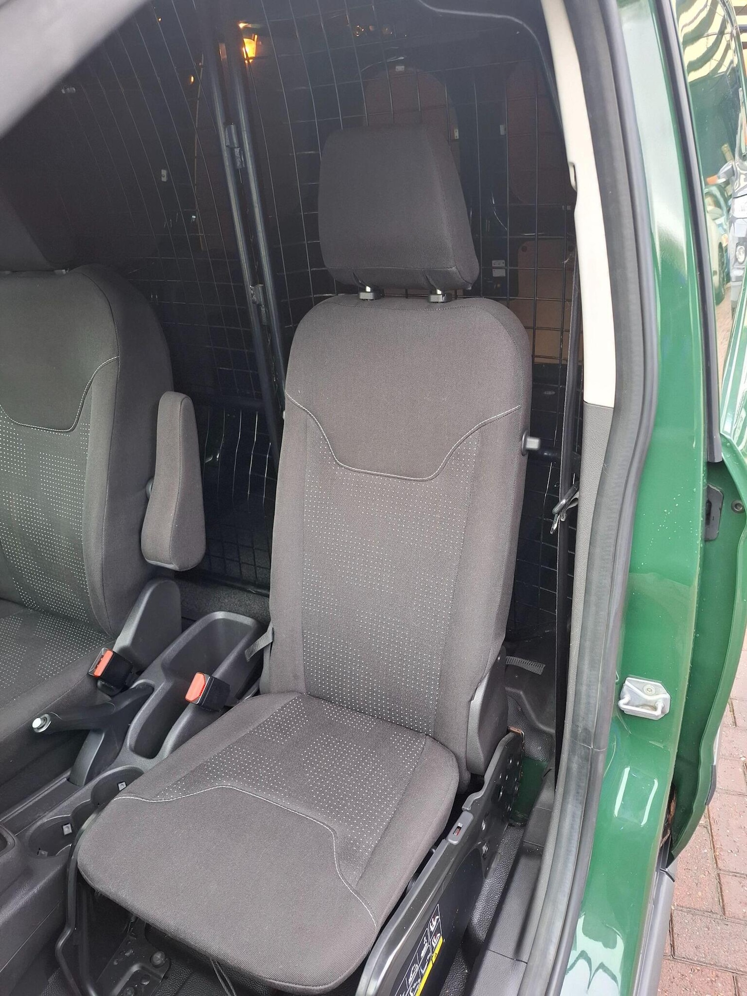 Used Ford Transit Courier 2017 for sale - 77289026: Photo 16