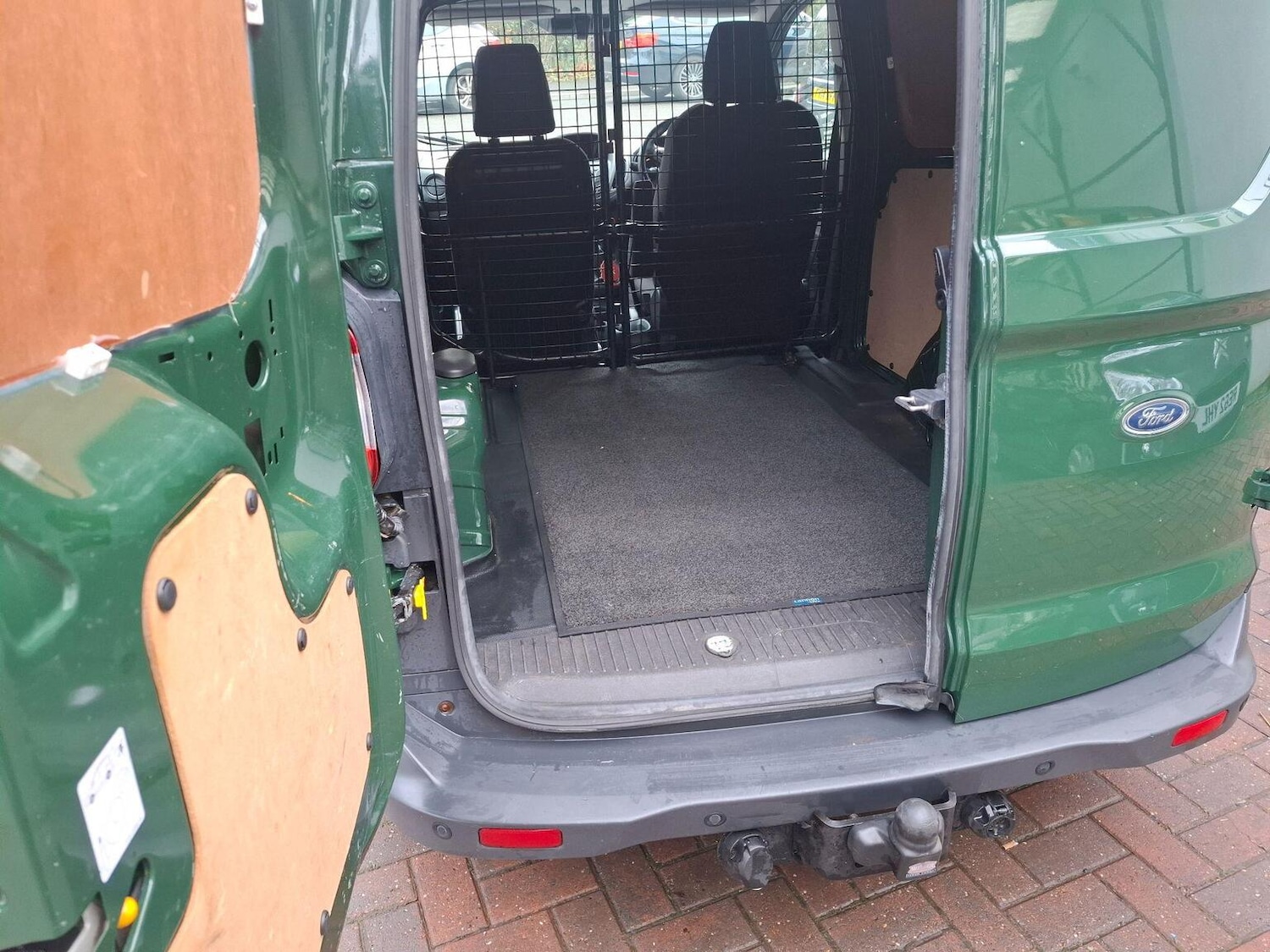 Used Ford Transit Courier 2017 for sale - 77289026: Photo 7