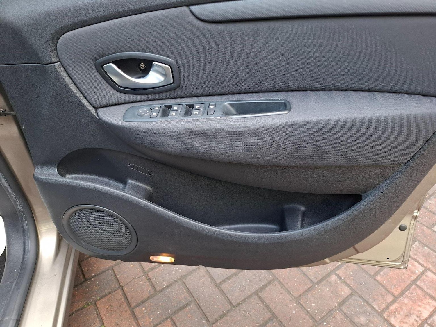 Used Renault Scenic 2010 for sale - 77289151: Photo 21