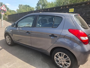 Used Hyundai i20 2011 for sale - 79424039: Photo