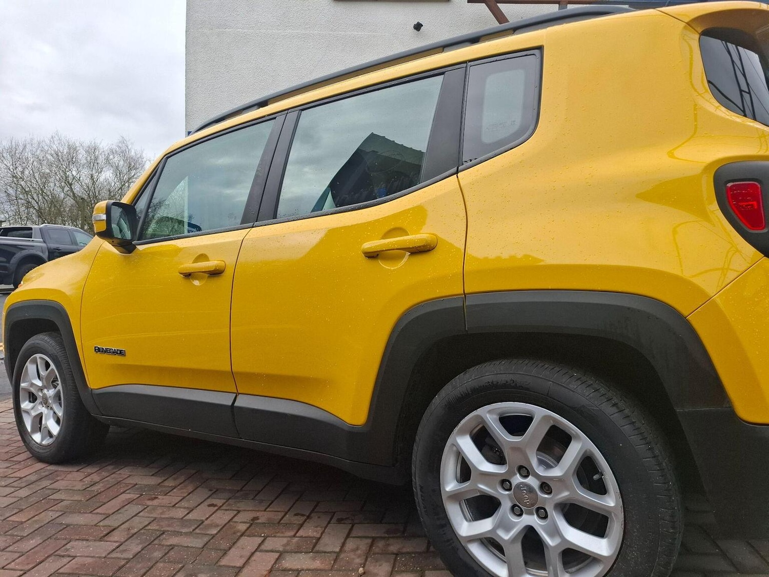 Used Jeep Renegade 2017 for sale - 77643709: Photo 4