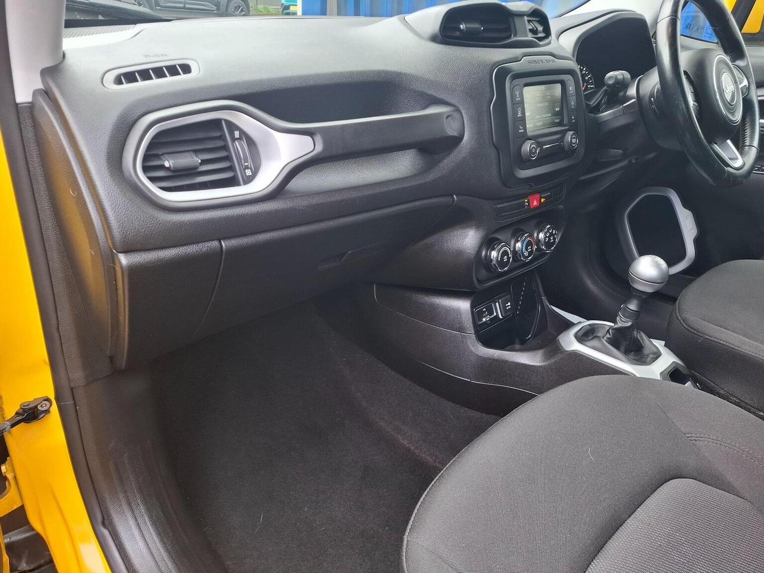 Used Jeep Renegade 2017 for sale - 77643709: Photo 9