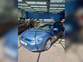 Used Volkswagen Golf 2015 for sale - 78360087: Photo