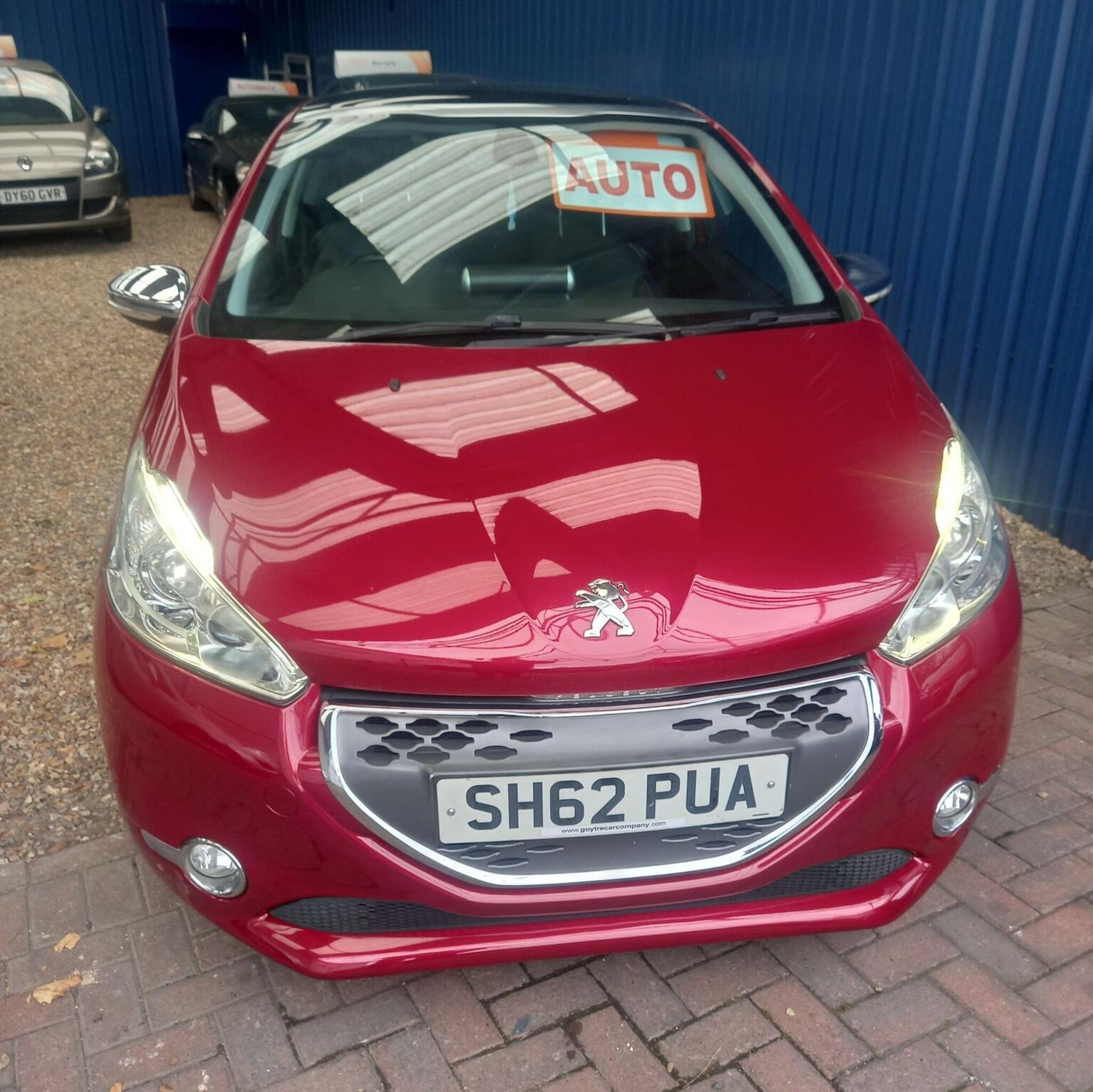 Used Peugeot 208 2012 for sale - 77289034: Photo 2