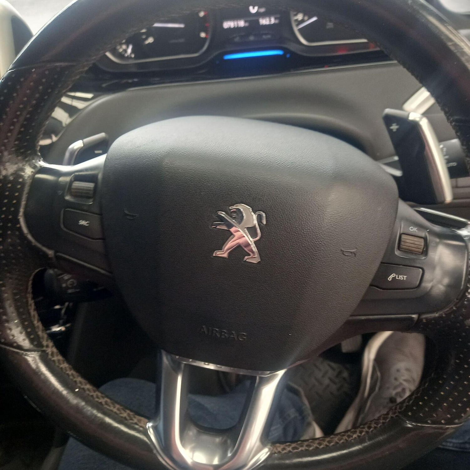 Used Peugeot 208 2012 for sale - 77289034: Photo 24