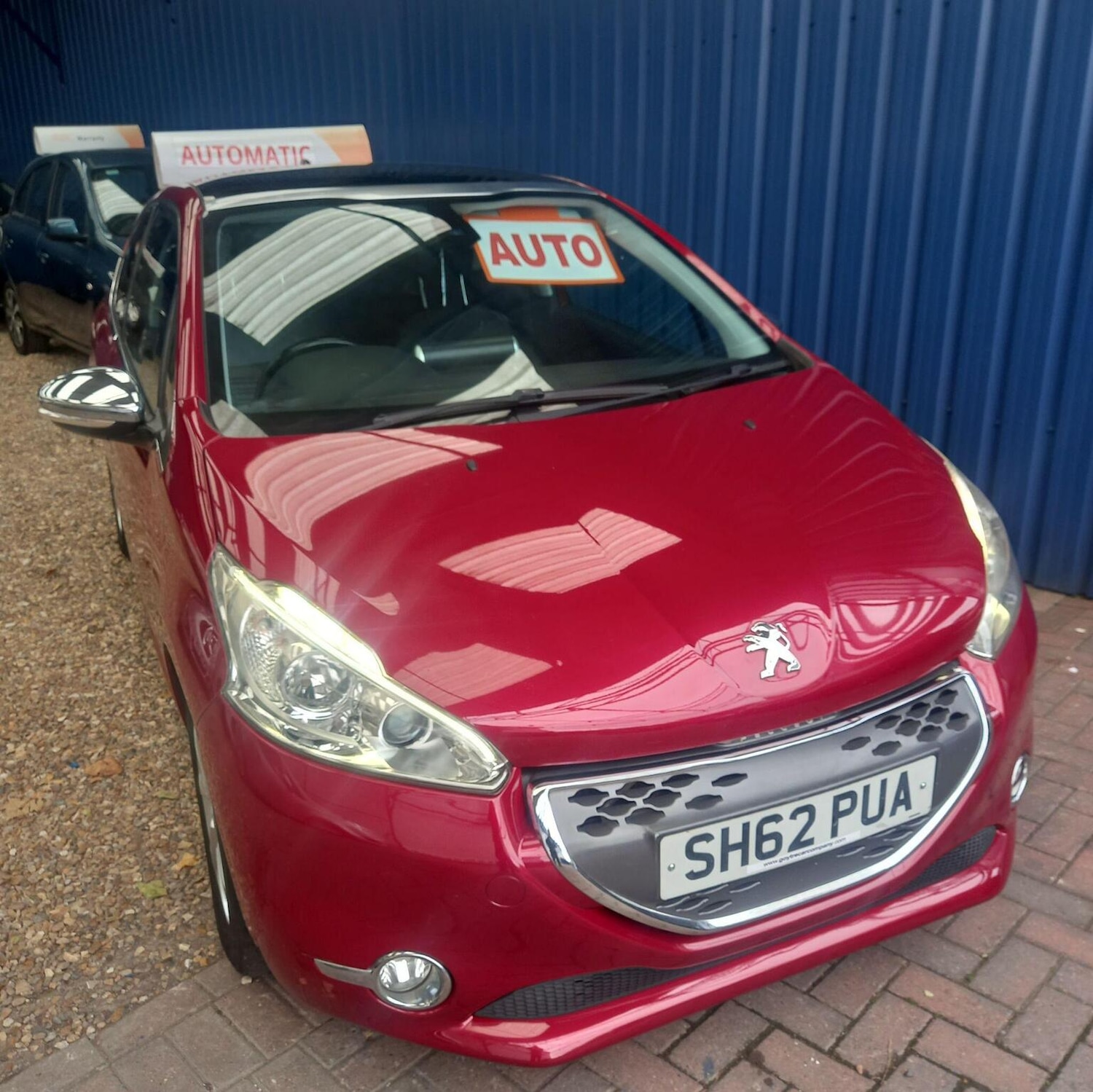 Used Peugeot 208 2012 for sale - 77289034: Photo 3