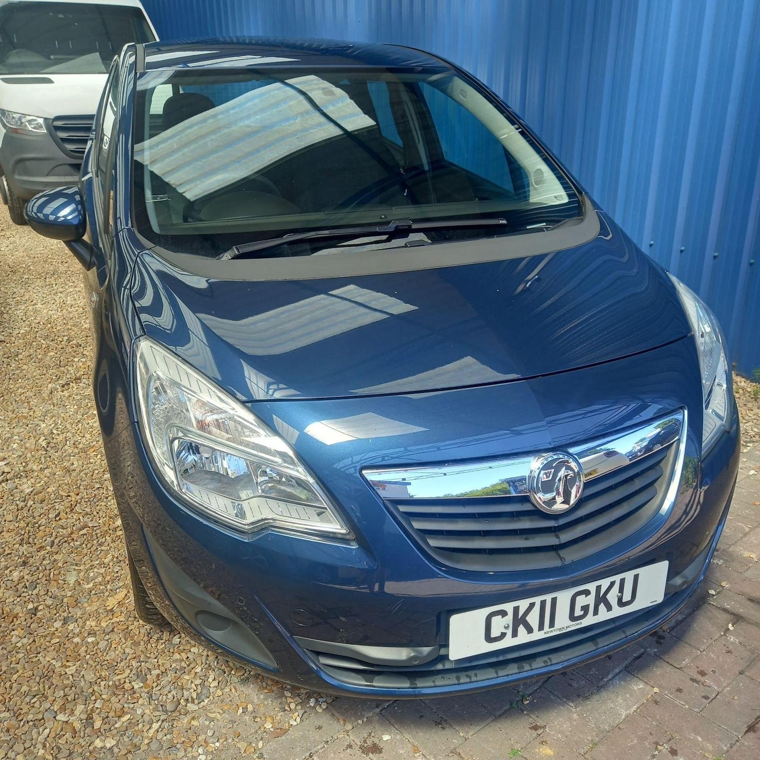 Used Vauxhall Meriva 2011 for sale - 77289091: Photo 2