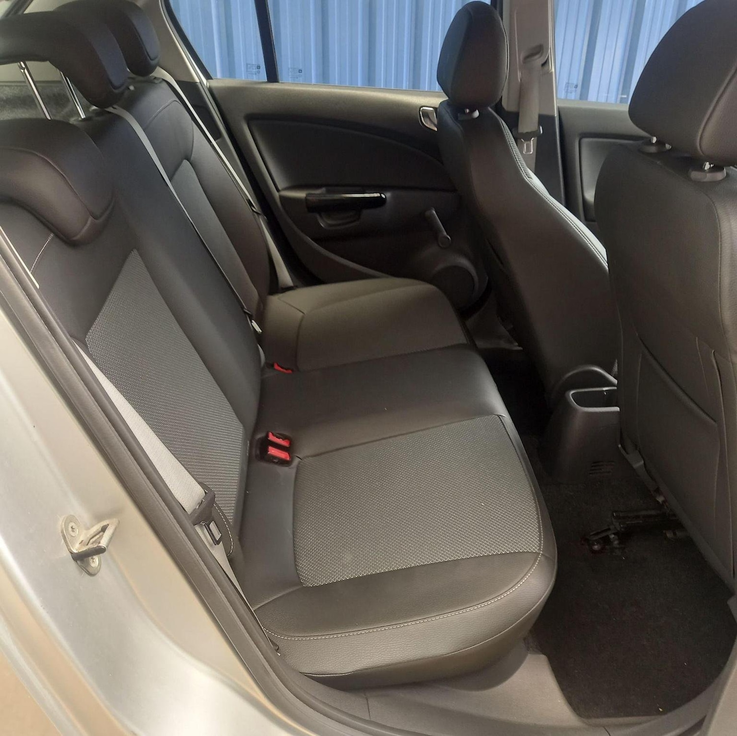 Used Vauxhall Corsa 2009 for sale - 77289087: Photo 10