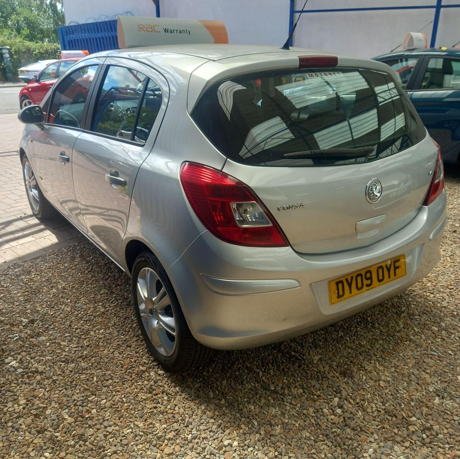 Used Vauxhall Corsa 2009 for sale - 77289087: Photo 4