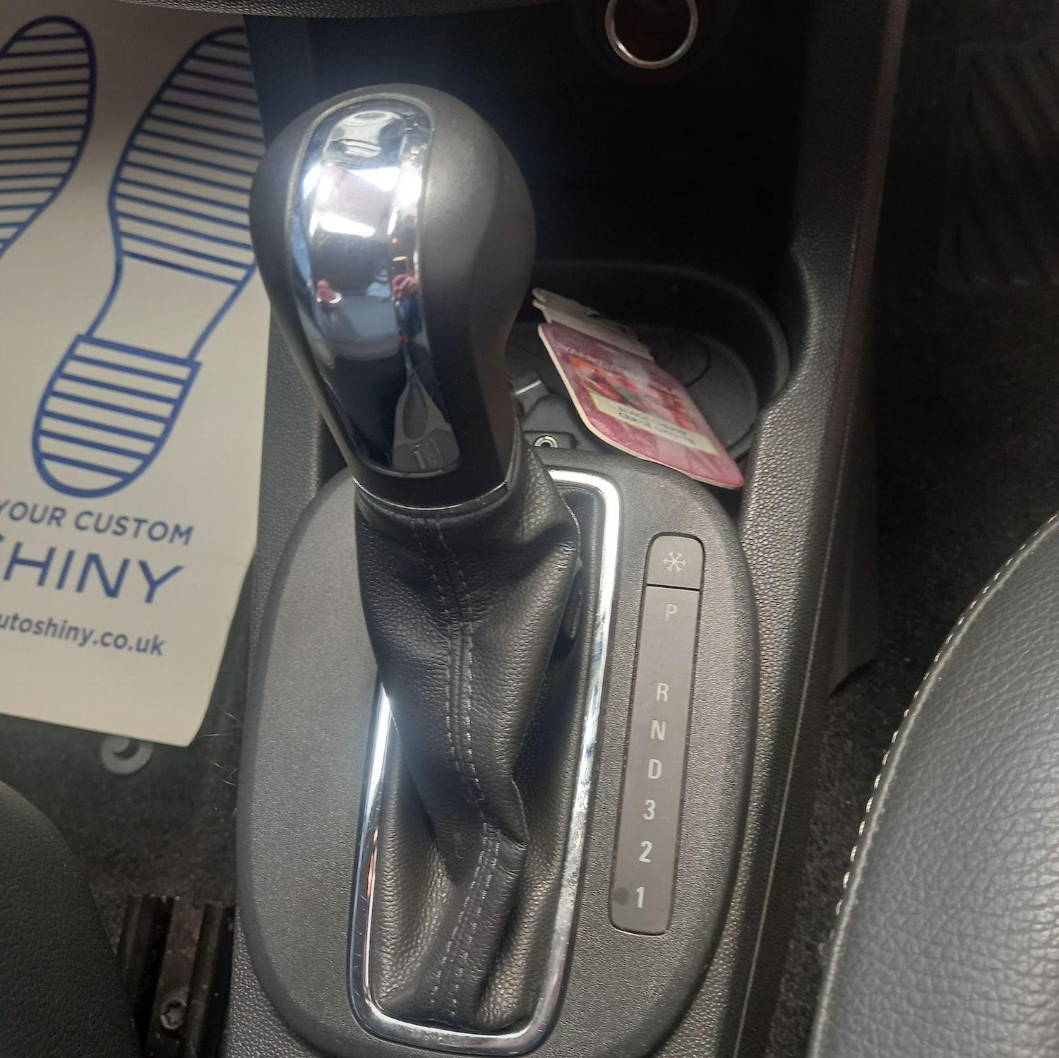 Used Vauxhall Corsa 2009 for sale - 77289087: Photo 8