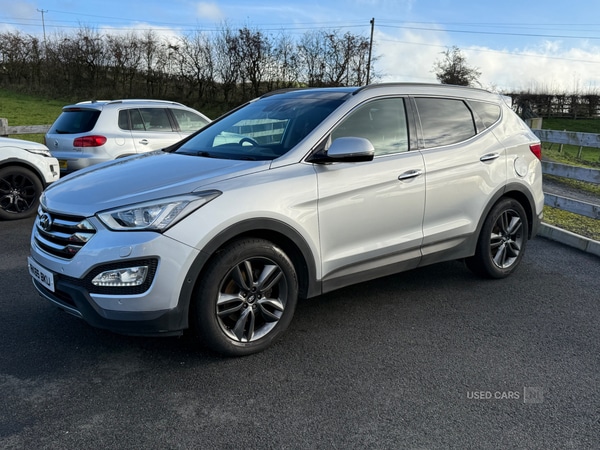 Used Hyundai Santa Fe 2015 for sale - 76621091: Photo 2