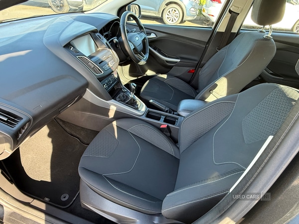 Used Ford Focus 2015 for sale - 76085895: Photo 14