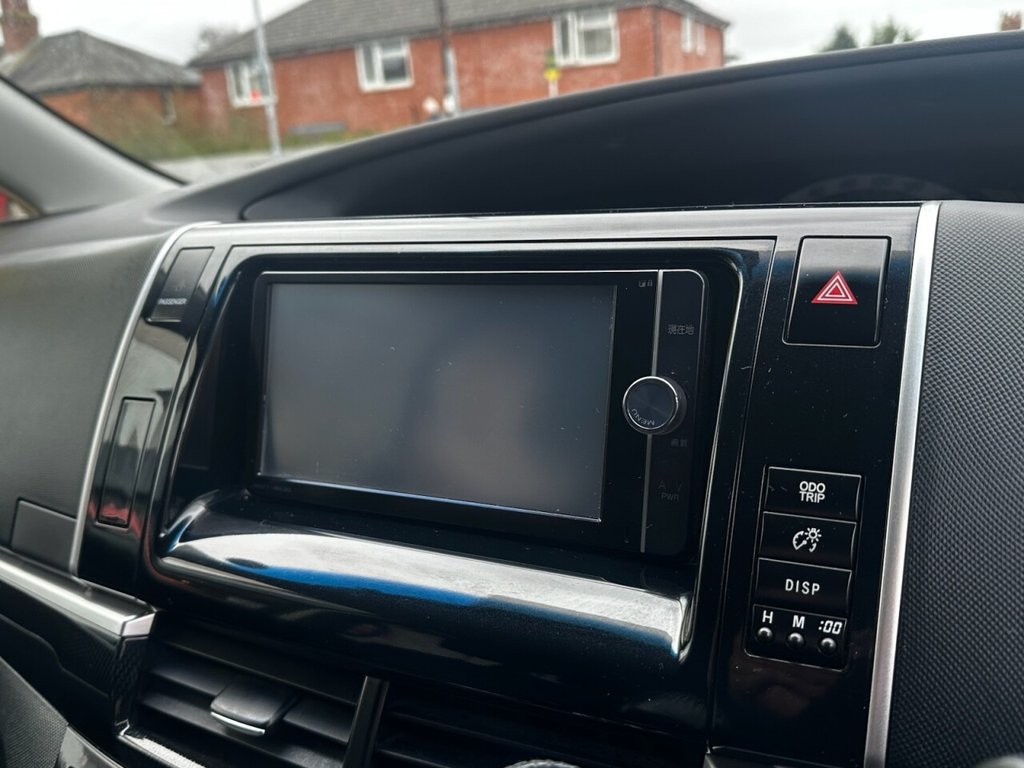 Used Toyota Estima 2012 for sale - 77919546: Photo 11