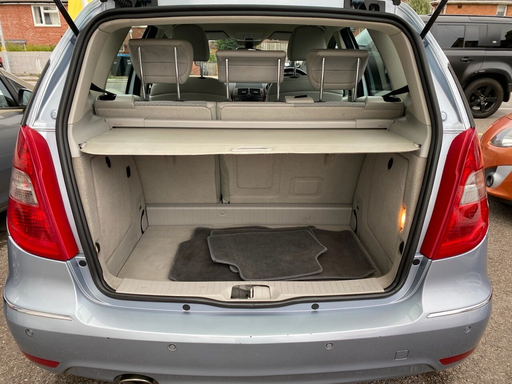 Used Mercedes-Benz A-Class 2010 for sale - 75947812: Photo 25