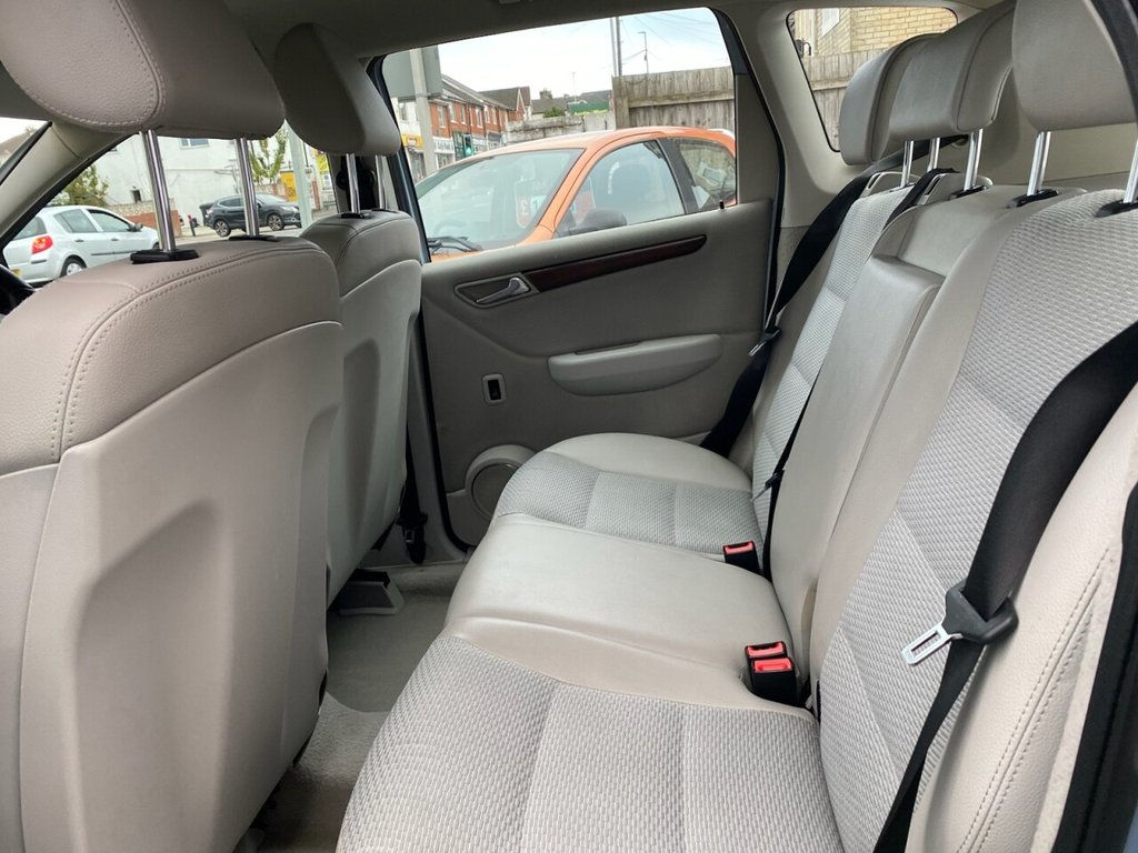 Used Mercedes-Benz A-Class 2010 for sale - 75947812: Photo 26