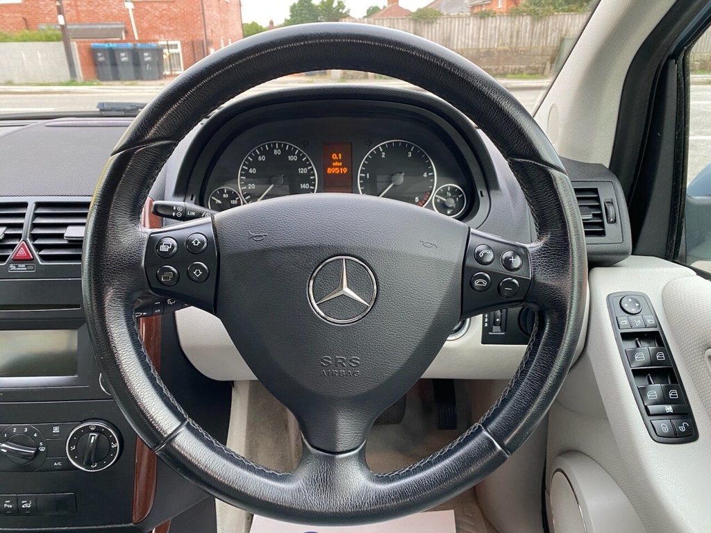 Used Mercedes-Benz A-Class 2010 for sale - 75947812: Photo 33