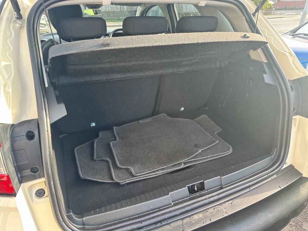 Used Renault Captur 2014 for sale - 76820351: Photo 31