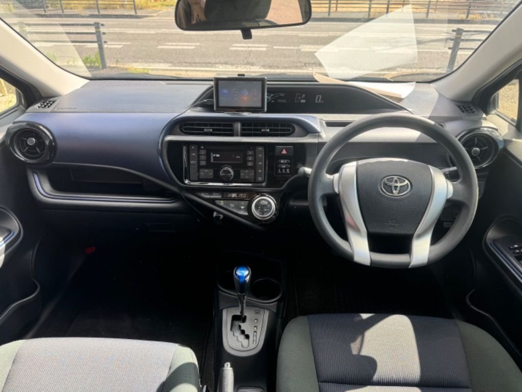 Used Toyota Aqua 2016 for sale - 76546857: Photo 19