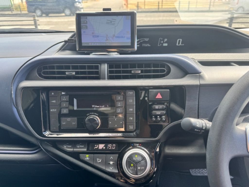 Used Toyota Aqua 2016 for sale - 76546857: Photo 22