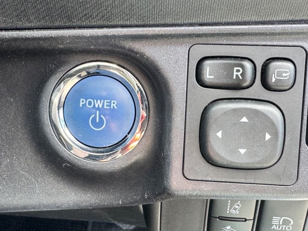 Used Toyota Aqua 2016 for sale - 76546857: Photo 23