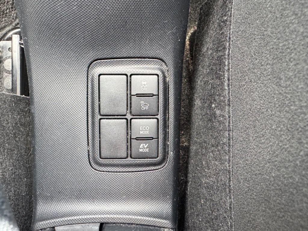 Used Toyota Aqua 2016 for sale - 76546857: Photo 25