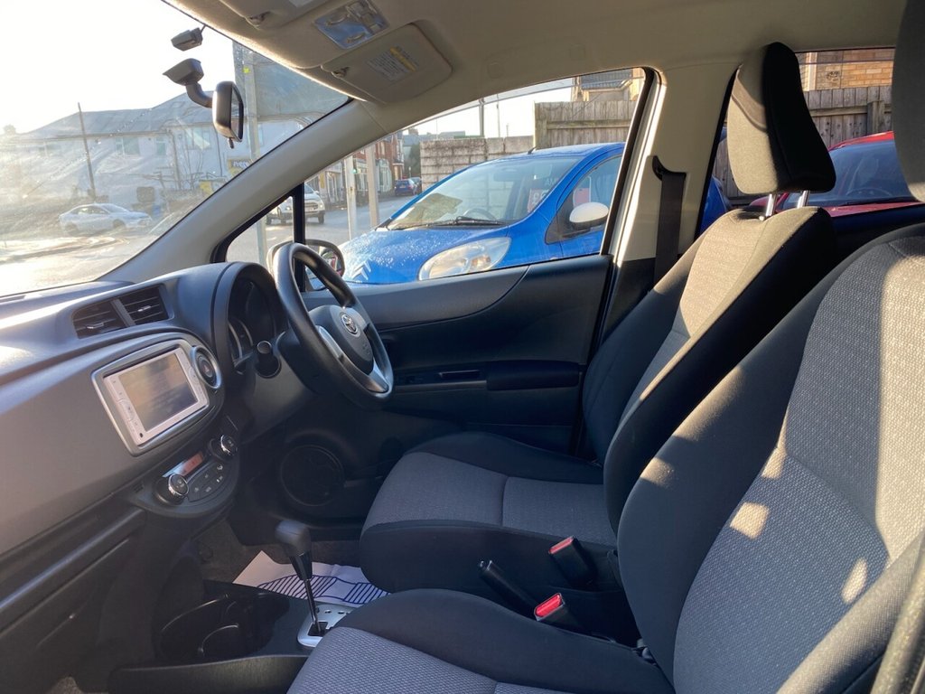 Used Toyota Vitz 2026 for sale - 77408005: Photo 15