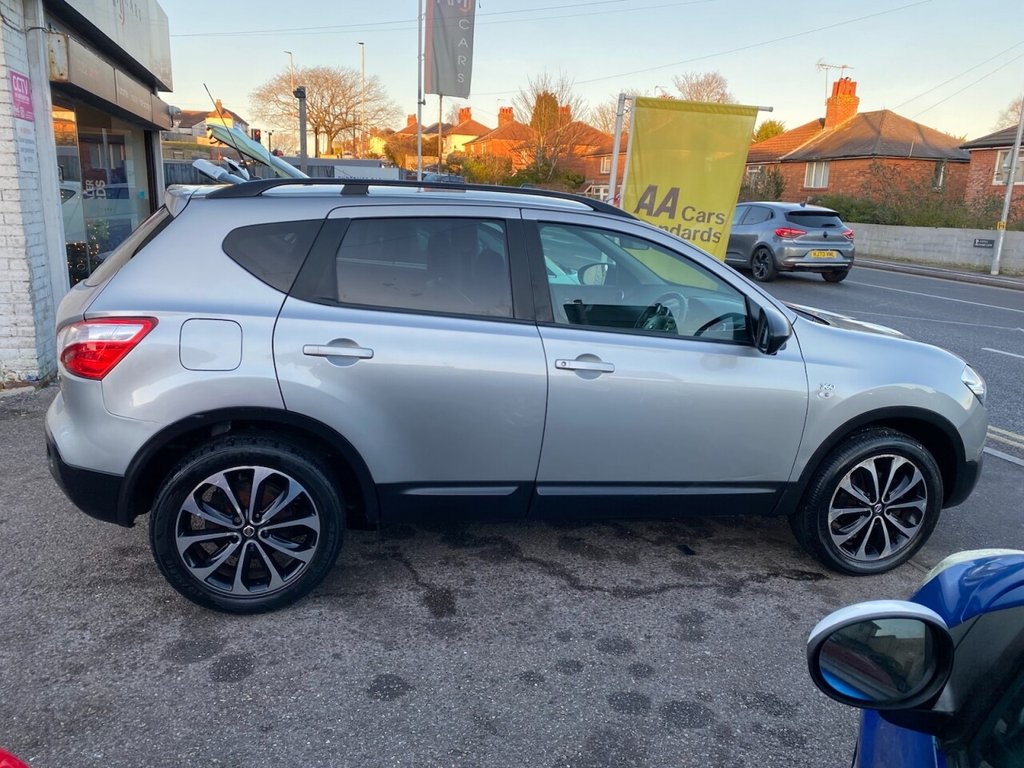 Used Nissan Qashqai 2013 for sale - 77200001: Photo 9