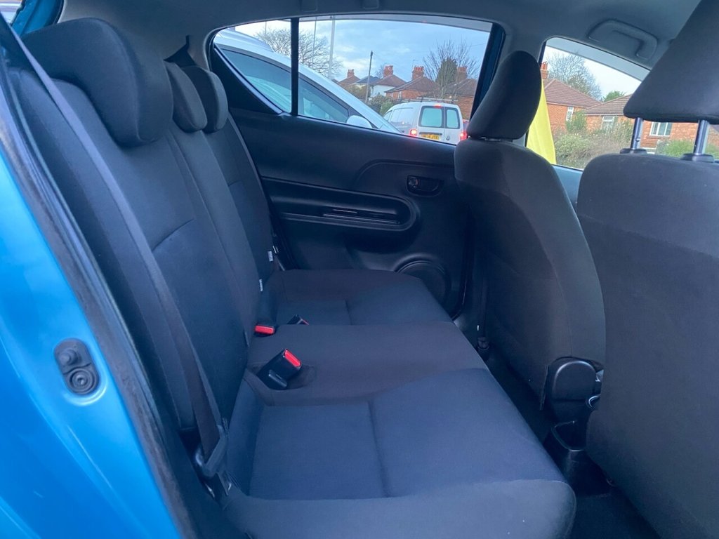 Used Toyota Aqua 2015 for sale - 76546912: Photo 21