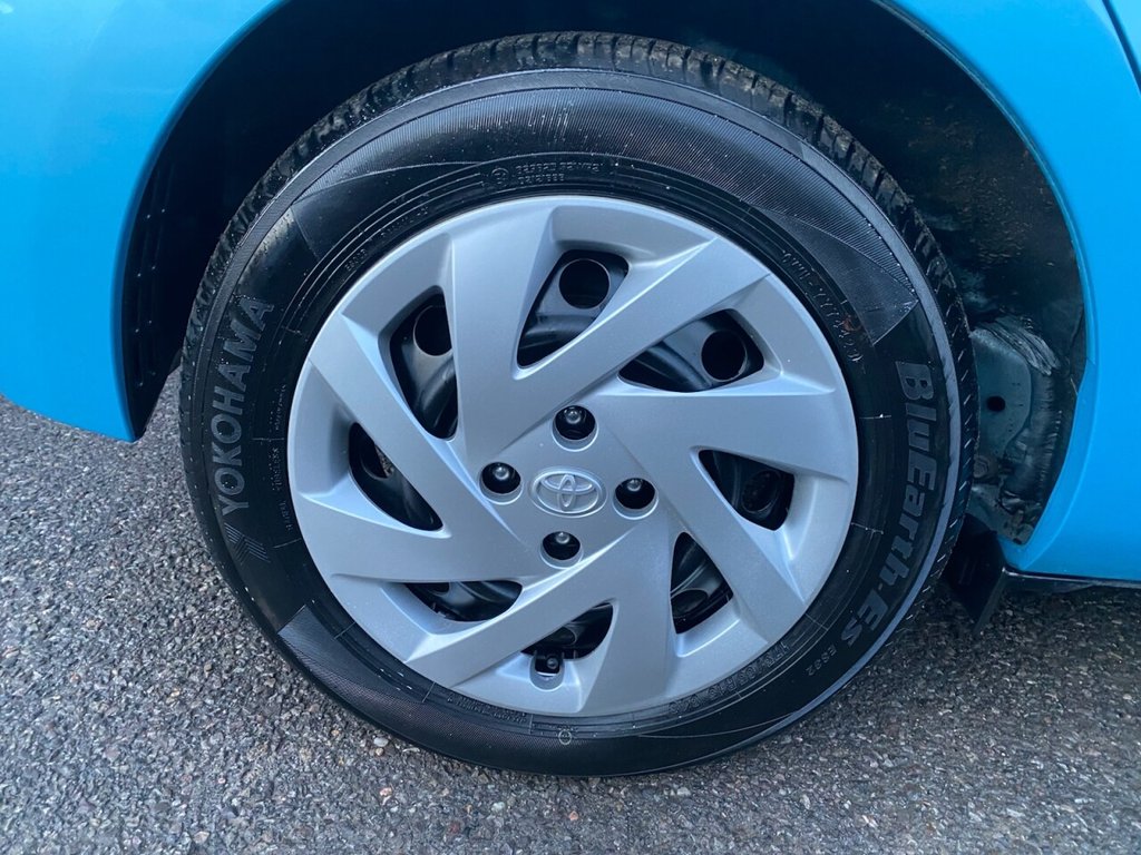 Used Toyota Aqua 2015 for sale - 76546912: Photo 32