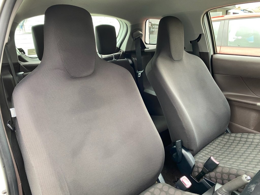 Used Toyota IQ 2009 for sale - 76029306: Photo 13