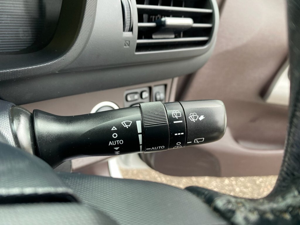 Used Toyota IQ 2009 for sale - 76029306: Photo 23