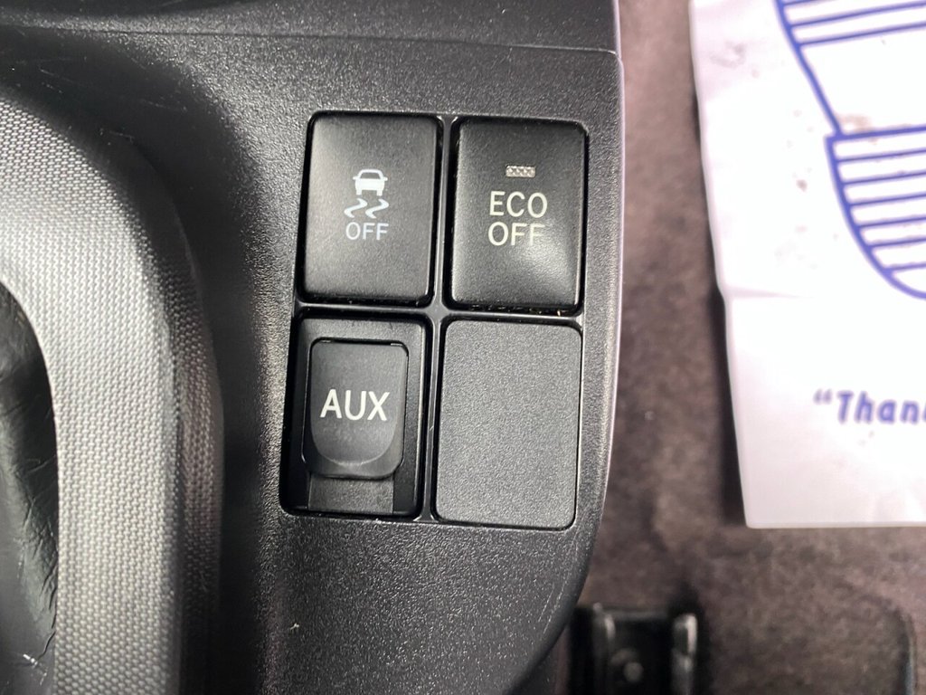 Used Toyota IQ 2009 for sale - 76029306: Photo 28