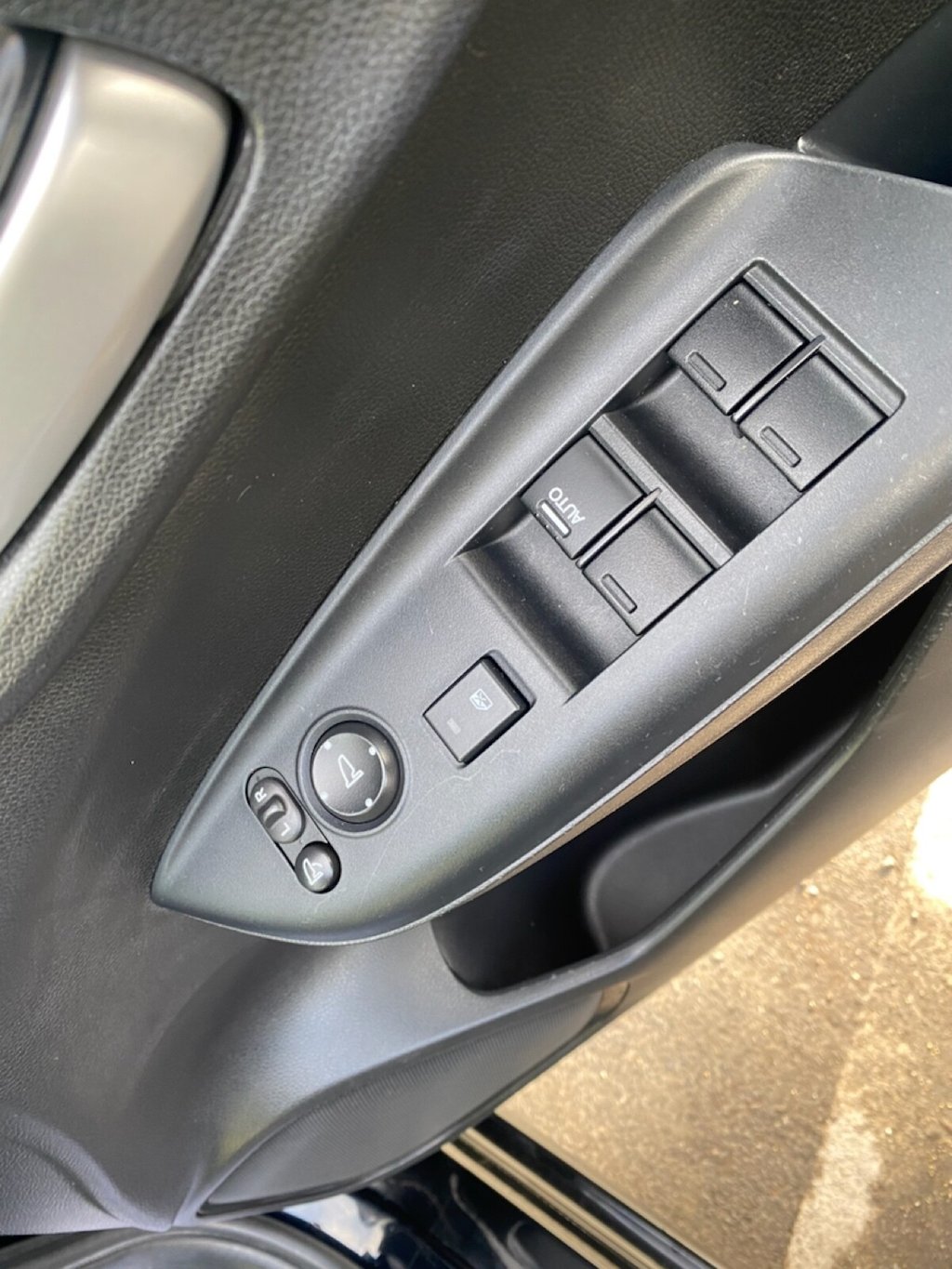 Used Honda Fit 2013 for sale - 77407709: Photo 12