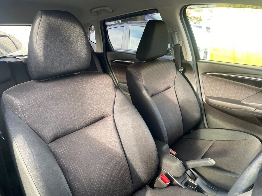 Used Honda Fit 2013 for sale - 77407709: Photo 16