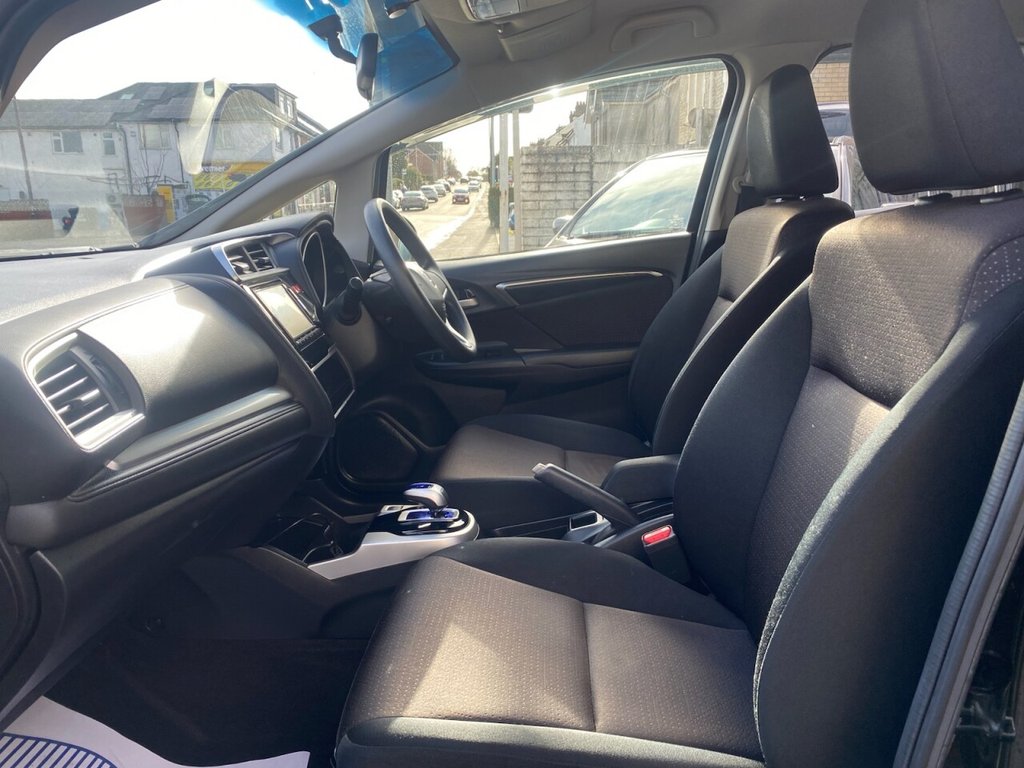 Used Honda Fit 2013 for sale - 77407709: Photo 17